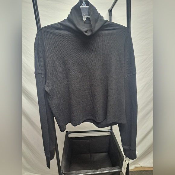 Calvin Klein Performance Stretch Knit Turtleneck Crop Top Black-L - Picture 1 of 4